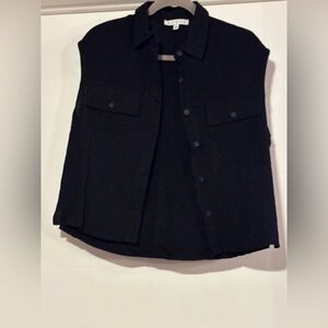 HYFVE Elegant Black sleeveless button up Top